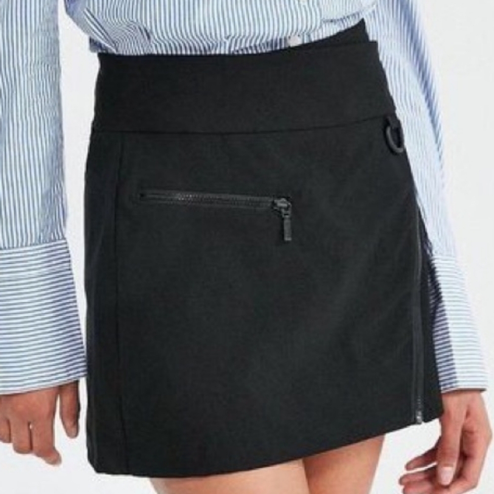 Silence + Noise Micah Moto Mini Skirt Size S Zip Pocket Asymmetric Zipper Baddie